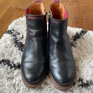 Pikolino Aspe Chelsea bootie